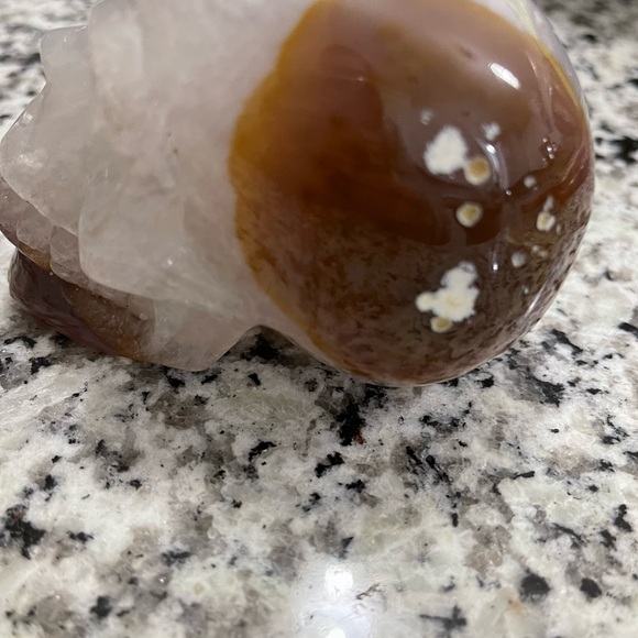 Small Crystal Skulls - Picture 5 of 8